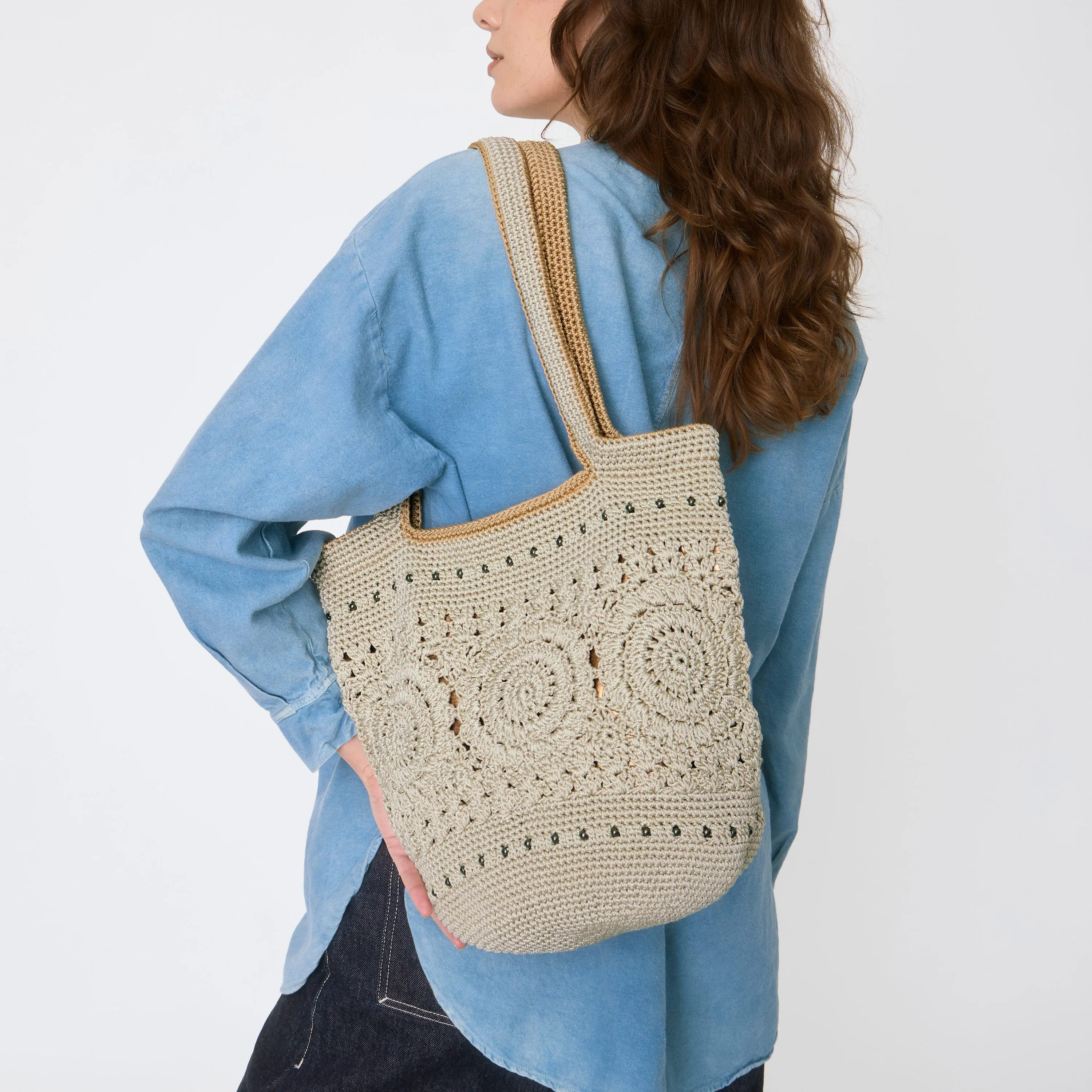 120 Tote - Hand Crochet - Natural Medallion