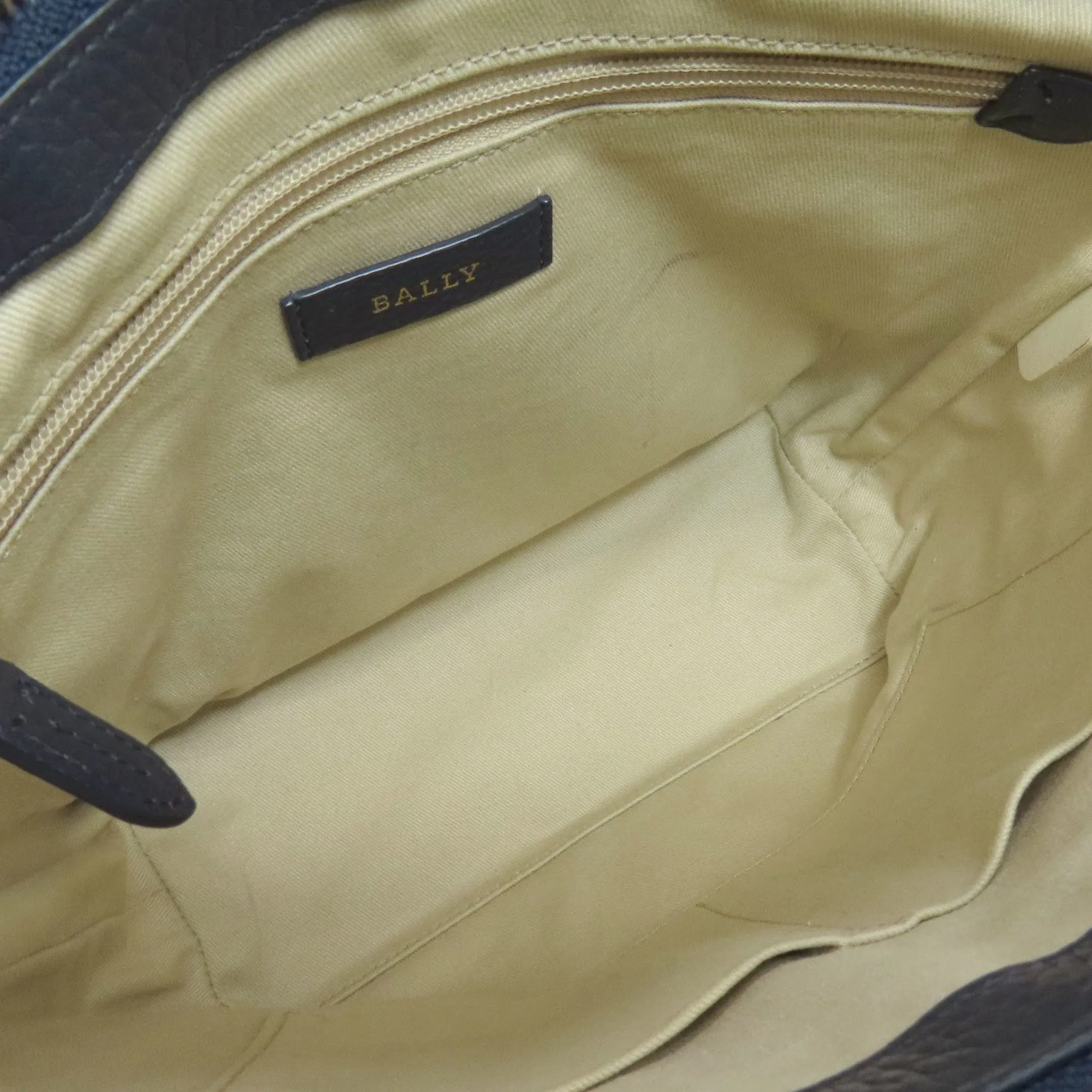 Bally  Leather Tote Bag (Pre-Owned)