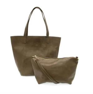 Carryall Tote Bag In Dark Moss
