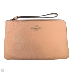 Corner Zip Wristlet Designer By Coach, Size: Medium