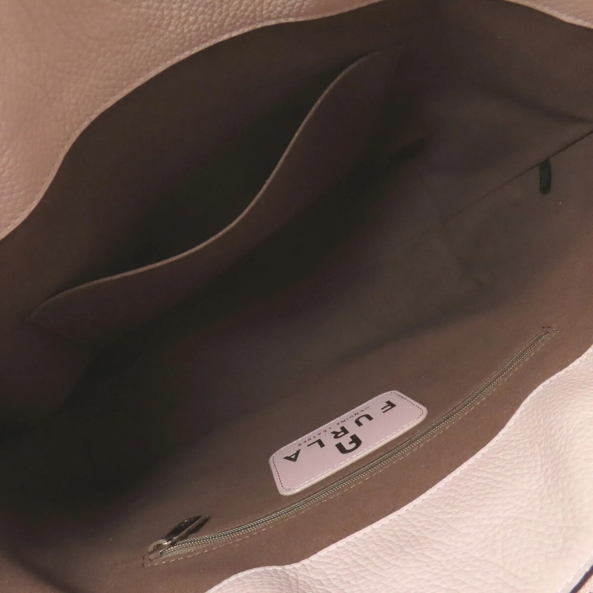 Furla Leather Tote Bag (Pre-Owned)