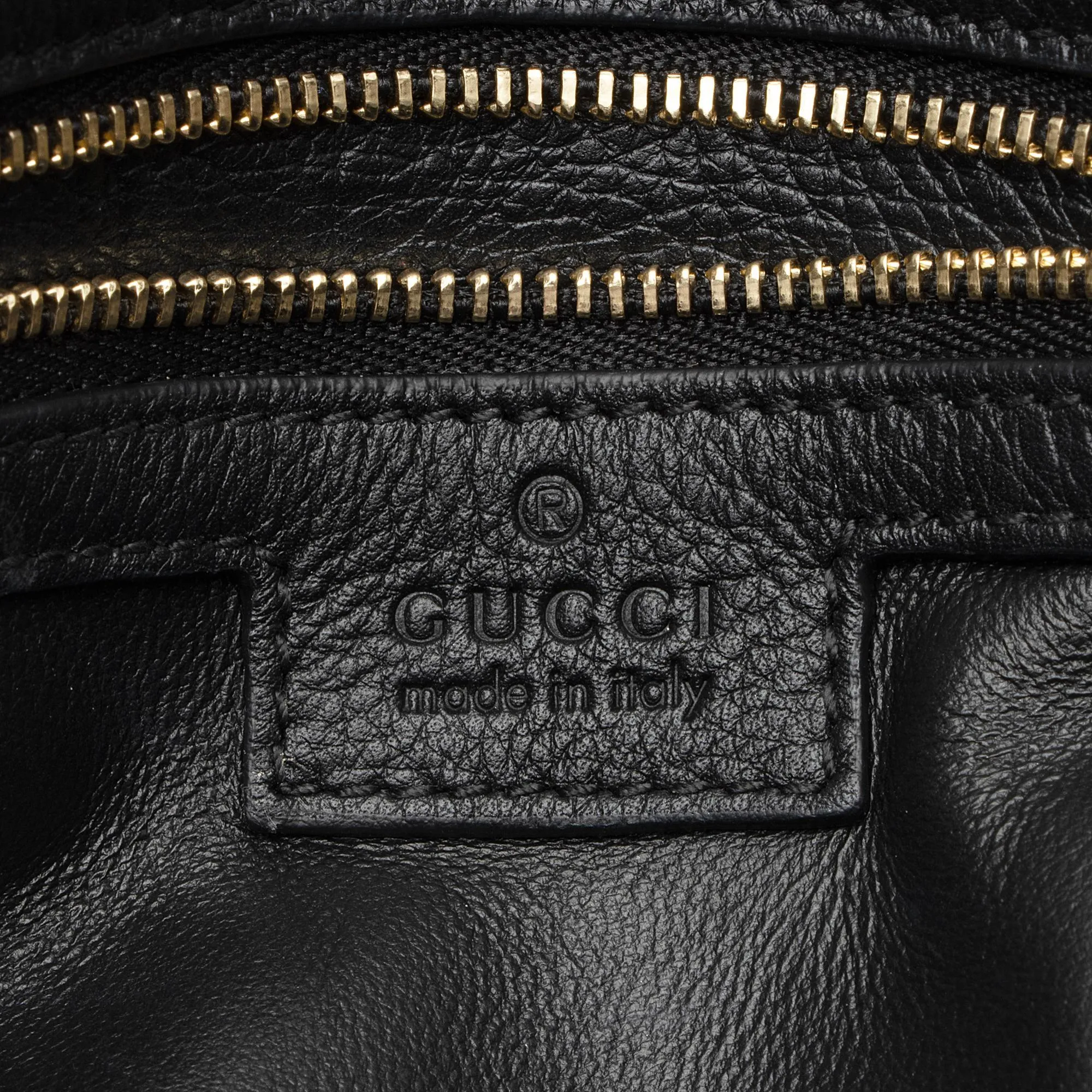 Gucci Leather Studded Blondie Top Handle Medium Shoulder Bag (SHF-R9Ze9C)