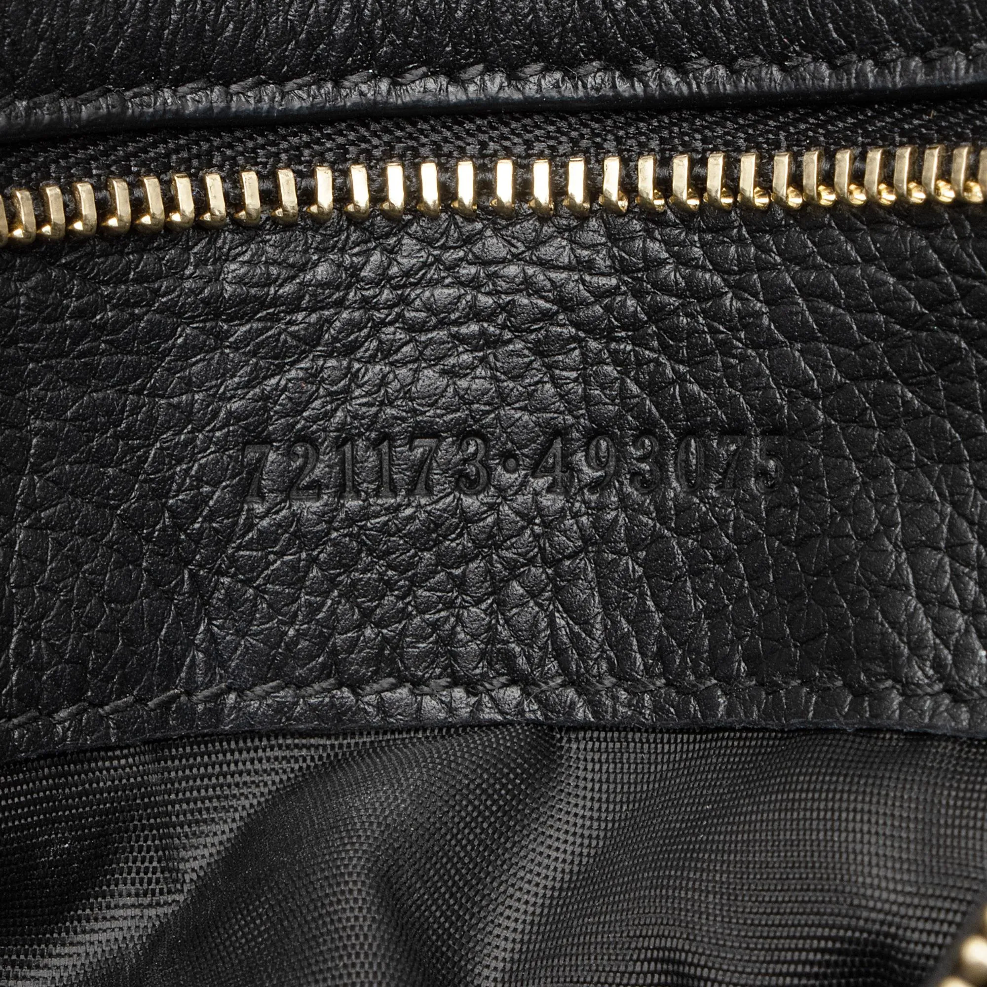 Gucci Leather Studded Blondie Top Handle Medium Shoulder Bag (SHF-R9Ze9C)