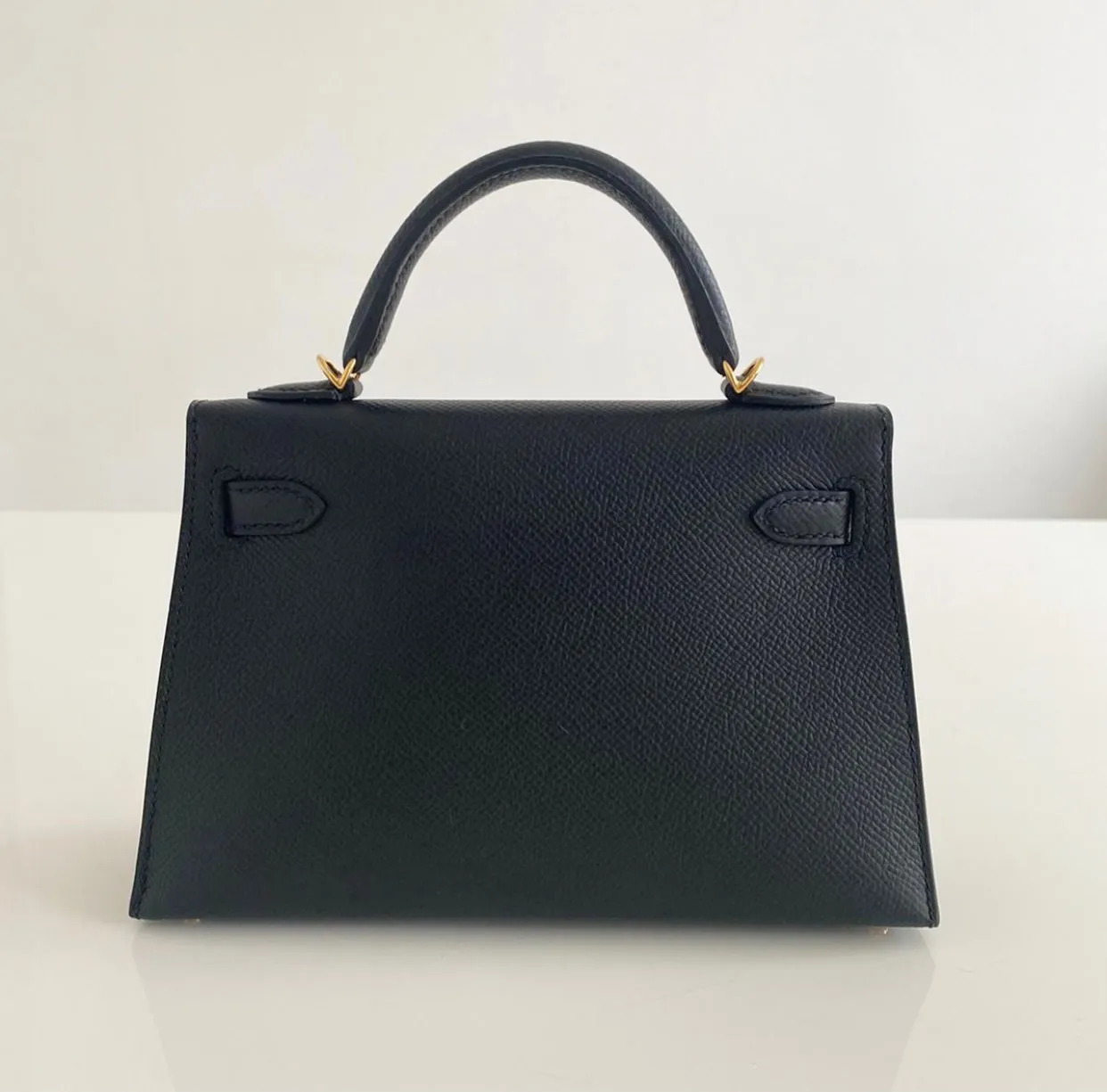 Herm??s Kelly 20 Black Epsom Gold Hardware