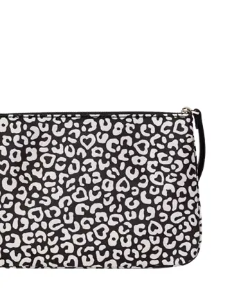 Kate Spade New York Chelsea Leopard Heart Medium Wristlet Pouch