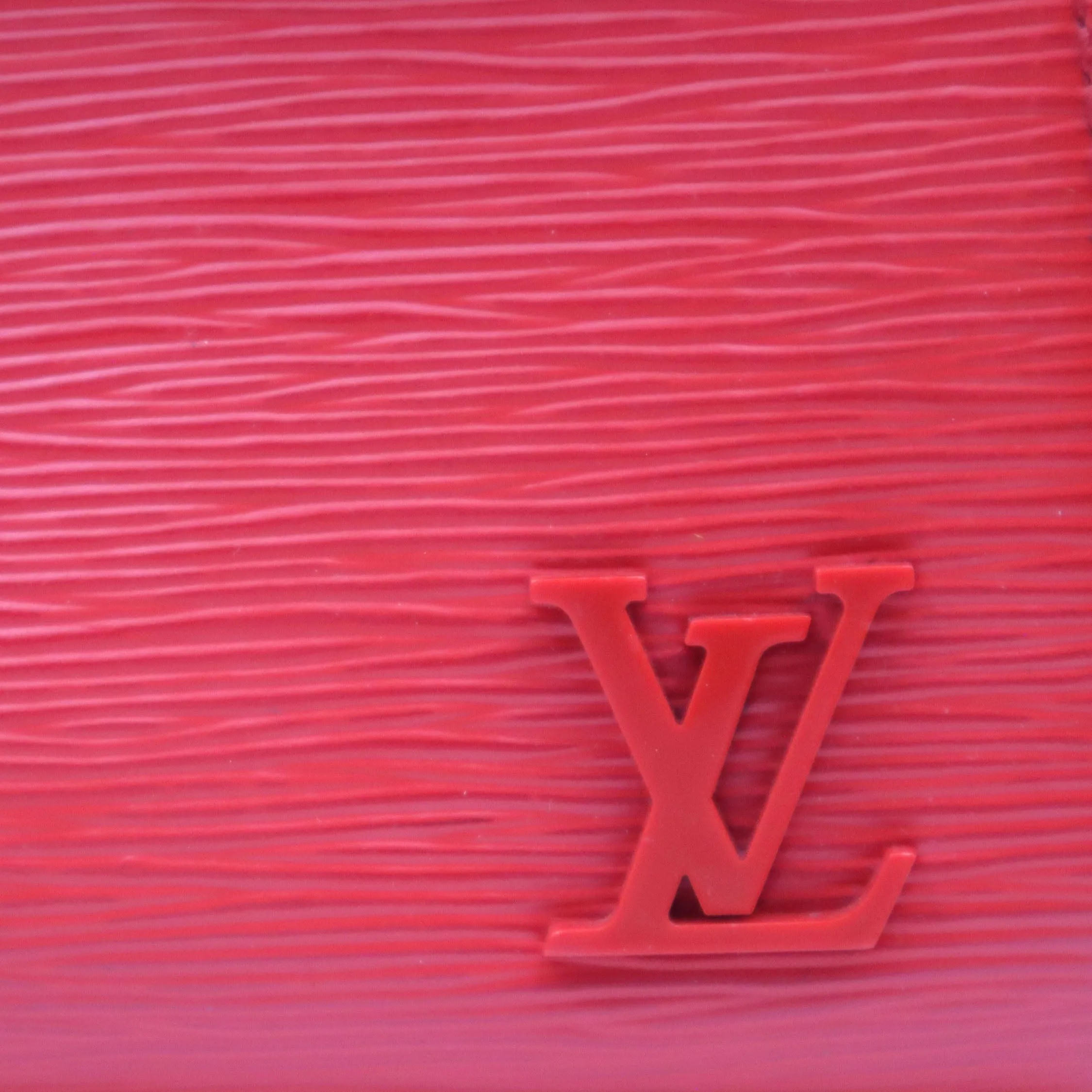 Louis Vuitton Epi Cluny MM Shoulder Bag