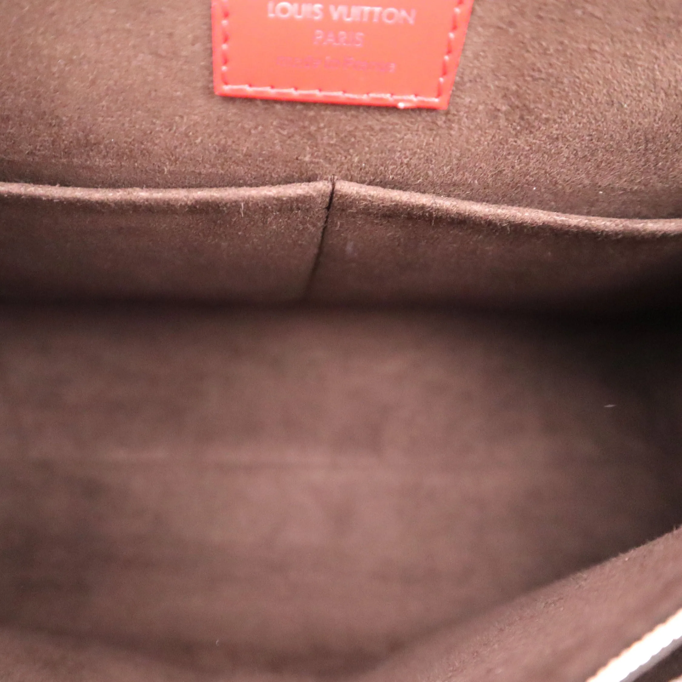 Louis Vuitton Epi Cluny MM Shoulder Bag