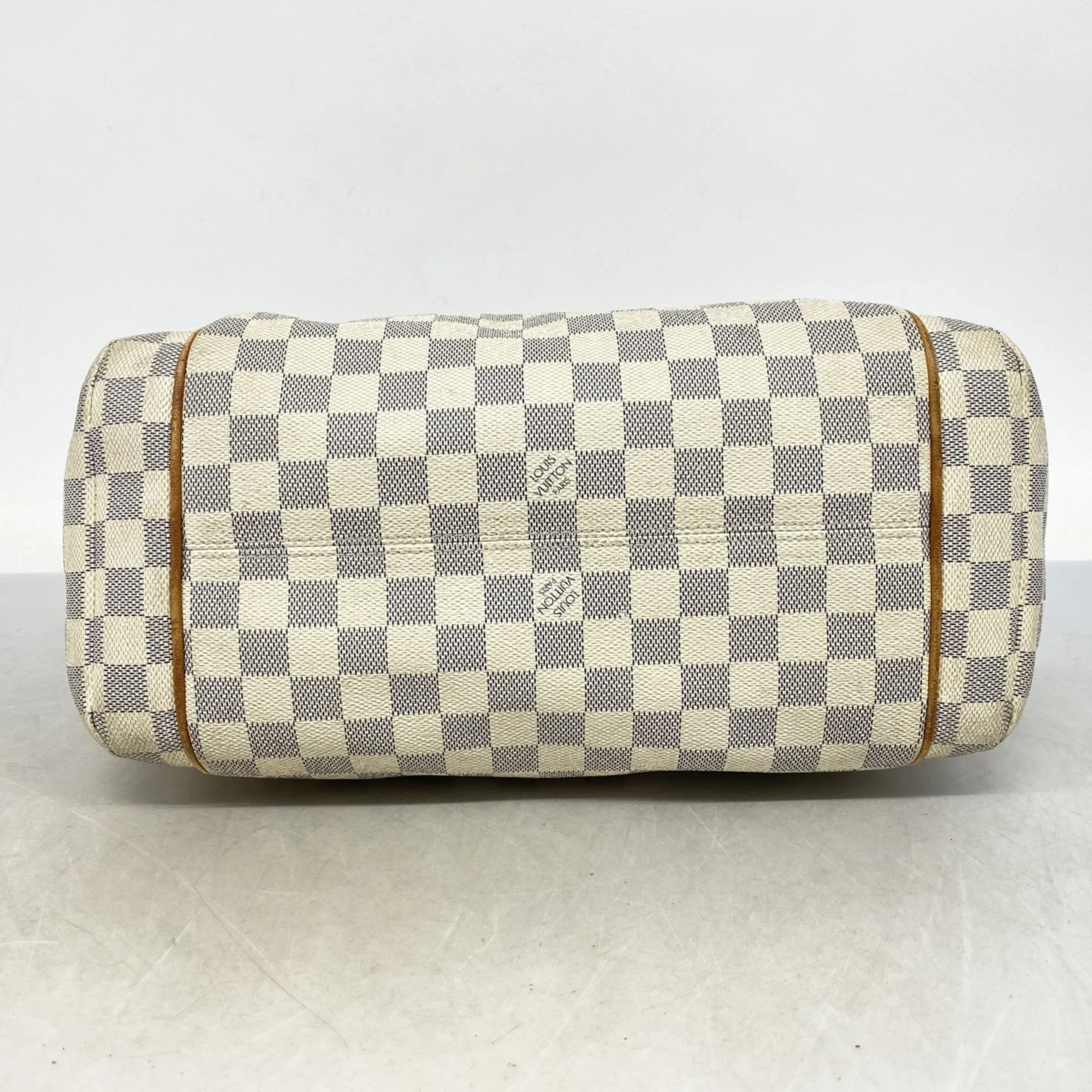 Louis Vuitton Tote Bag (Pre-Owned)