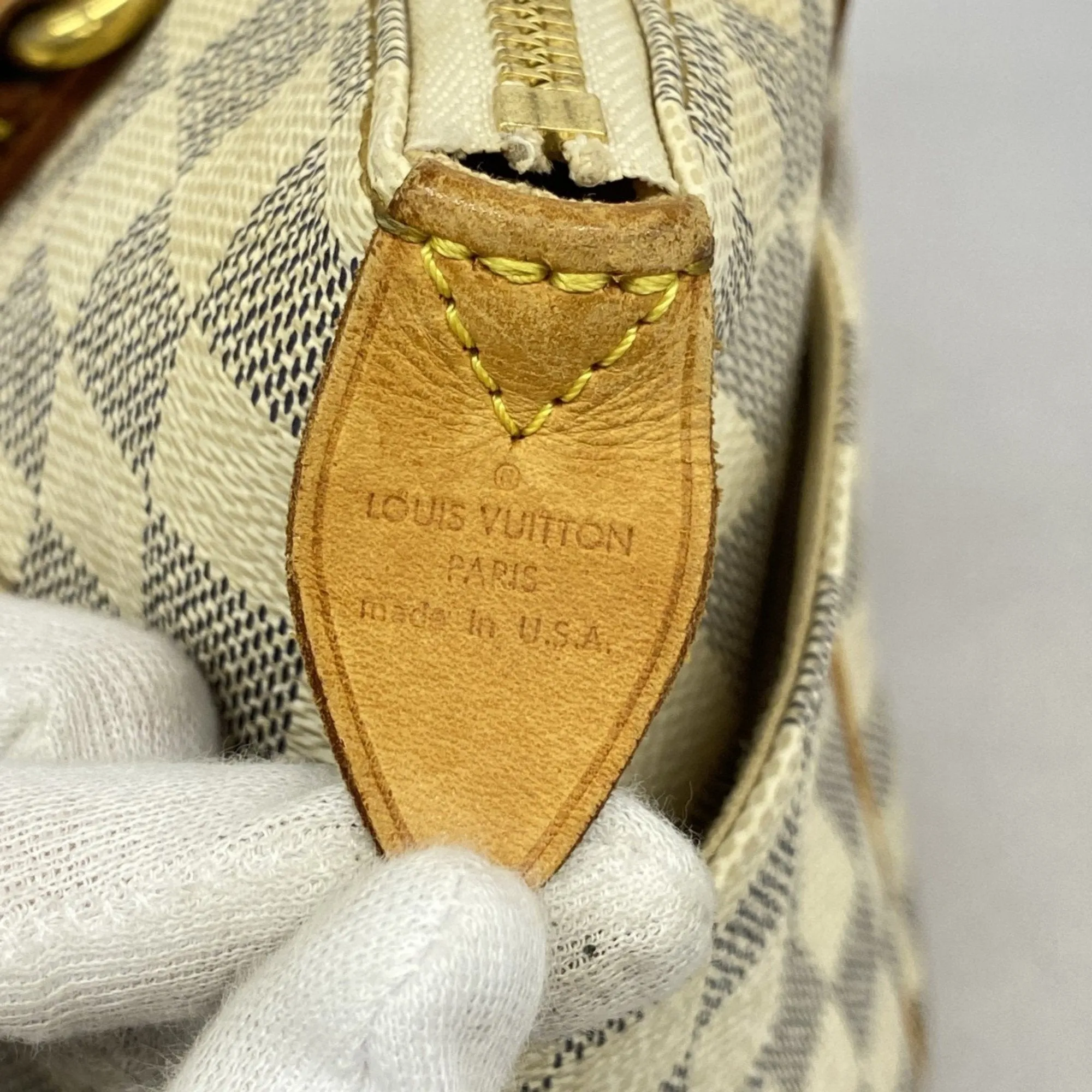 Louis Vuitton Tote Bag (Pre-Owned)
