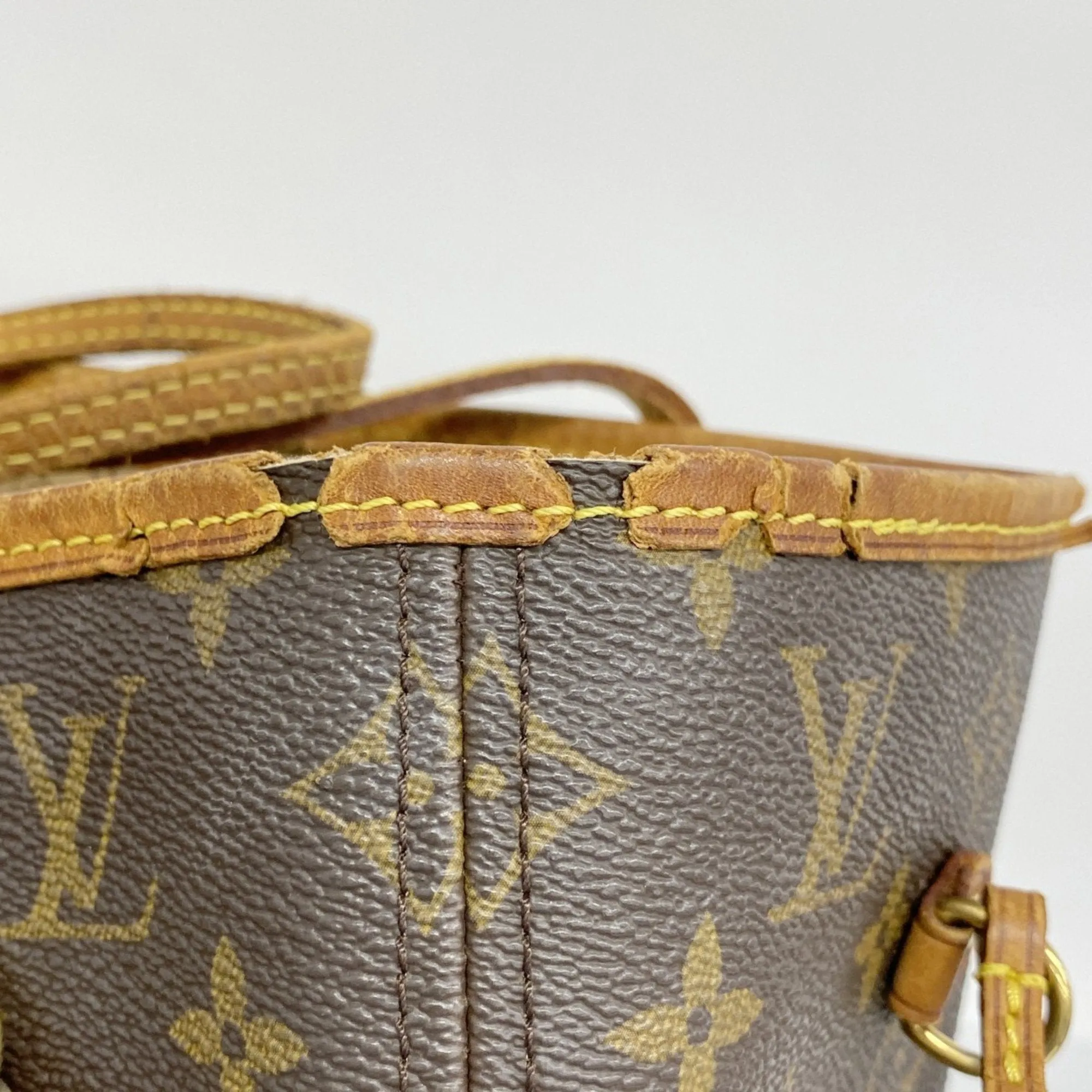 Louis Vuitton Tote Bag (Pre-Owned)