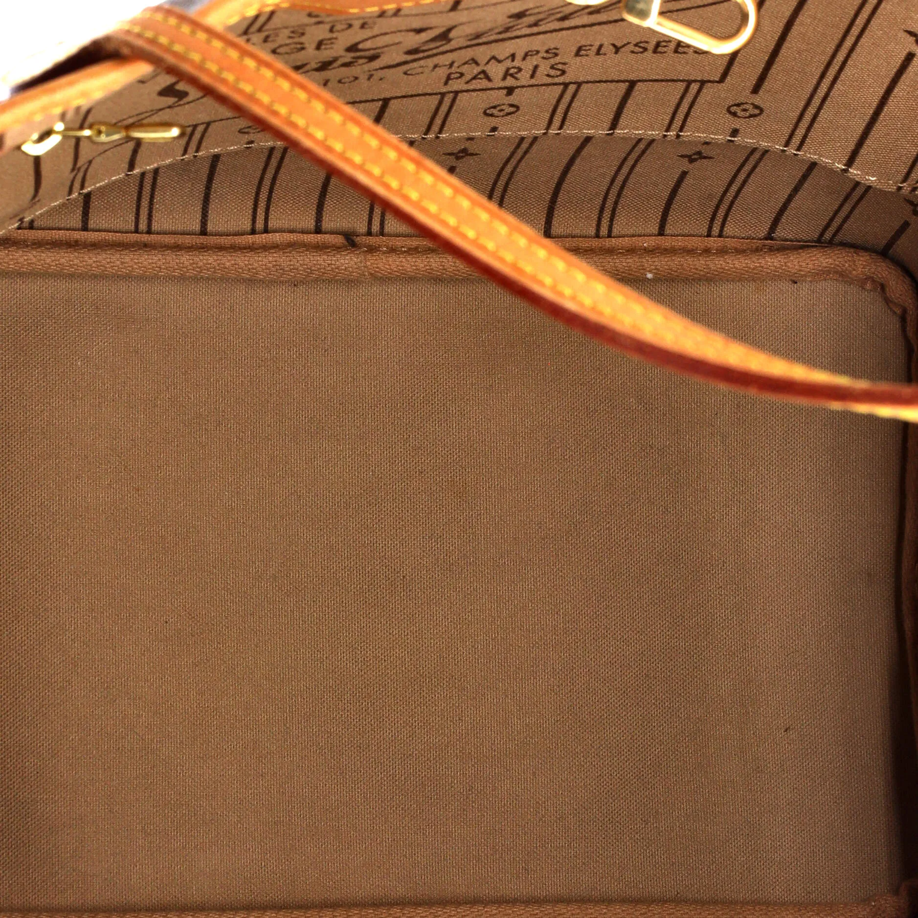 Neverfull Tote Monogram Canvas MM