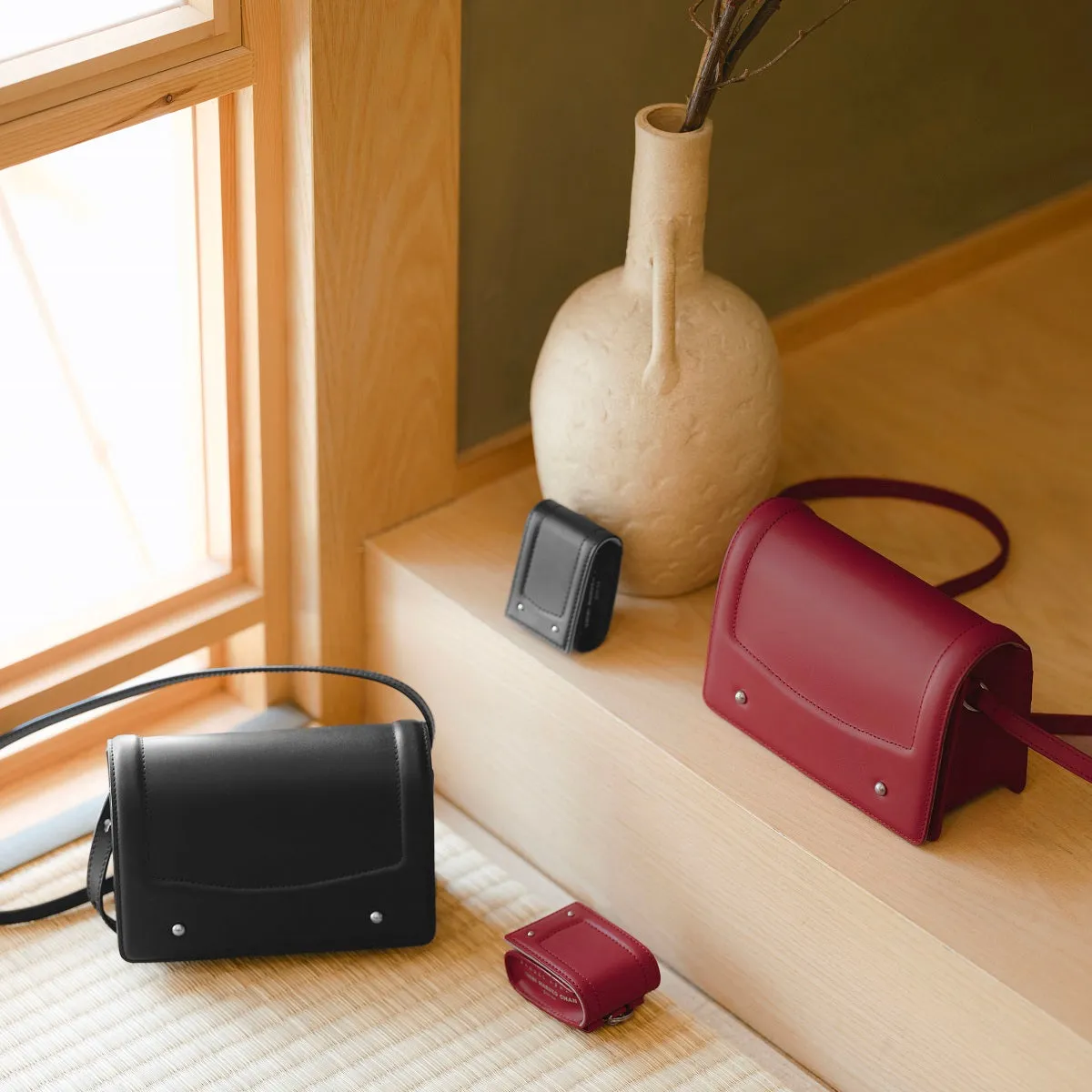 Samuel Ashley x Chibi Maruko Chan East-West Leather Crossbody Bag