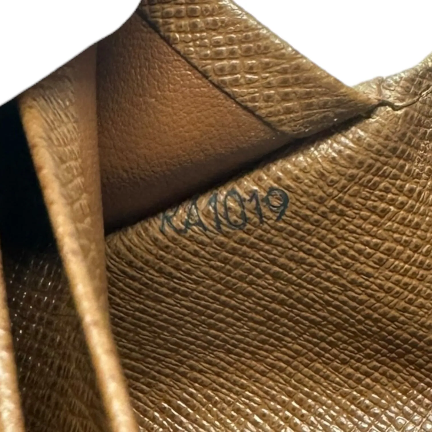 Tr??sor Monogram Bifold Wallet Luxury Designer By Louis Vuitton, Size: Medium