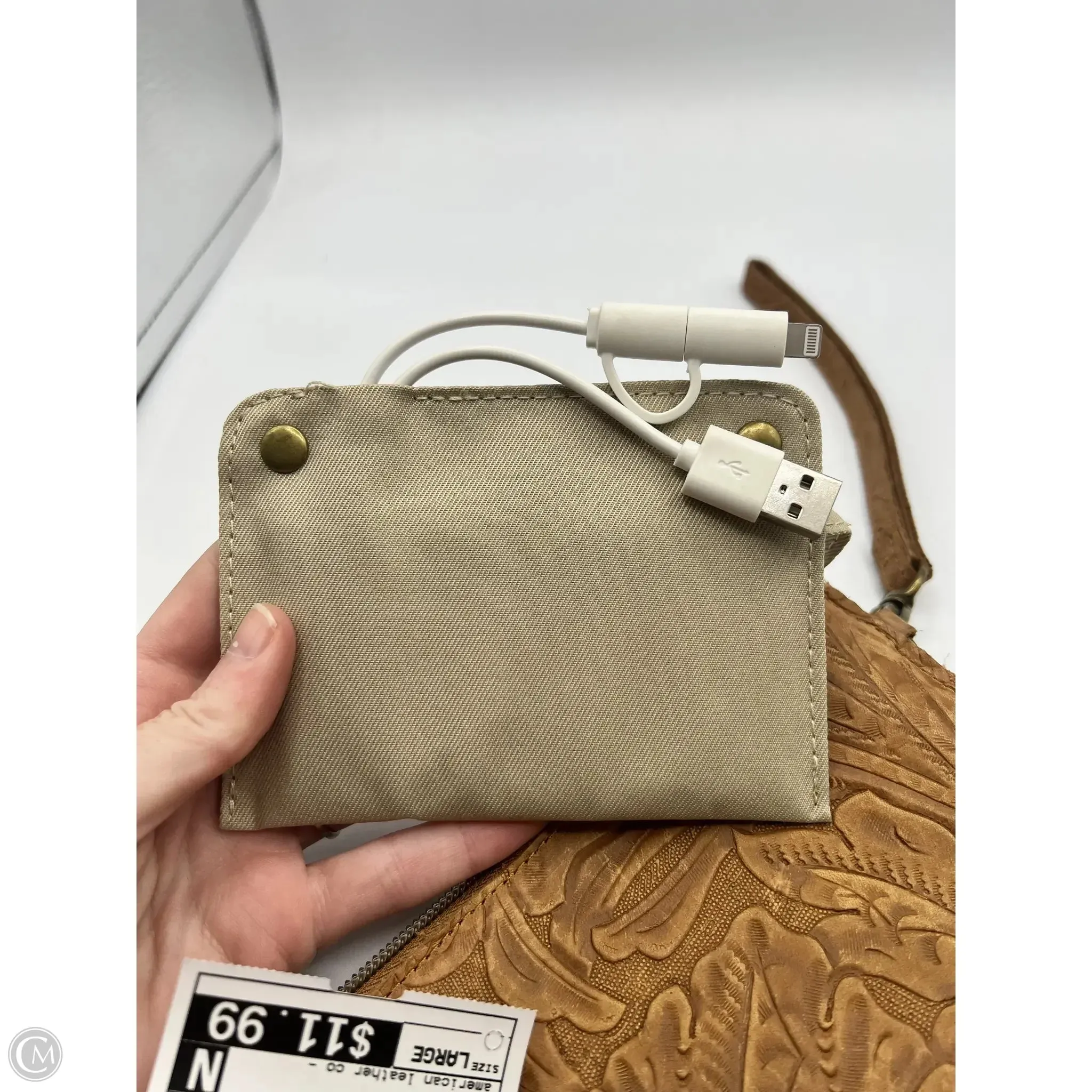 Wallet By Clothes Mentor, Size: Large