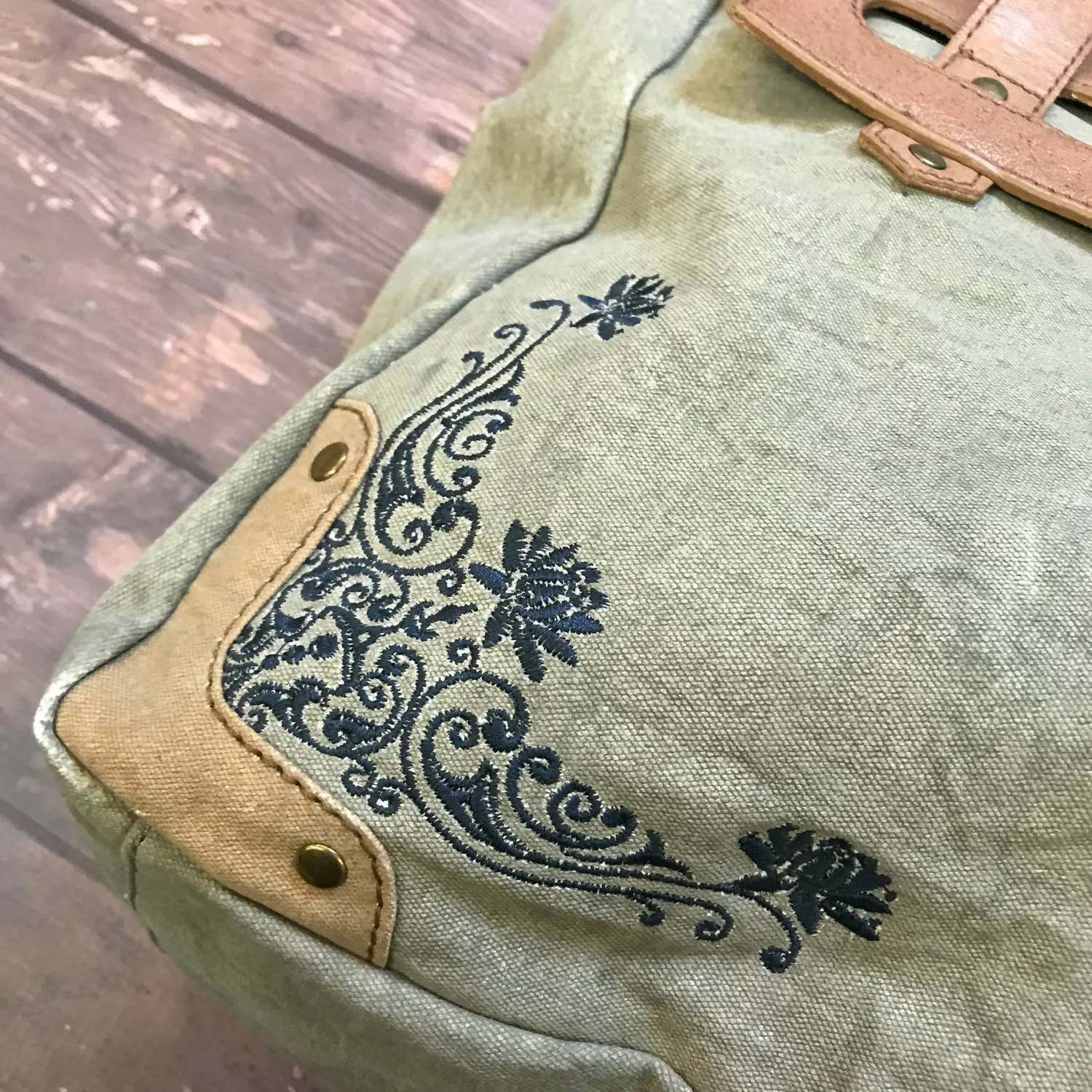 Women's Blooming Bag In Green