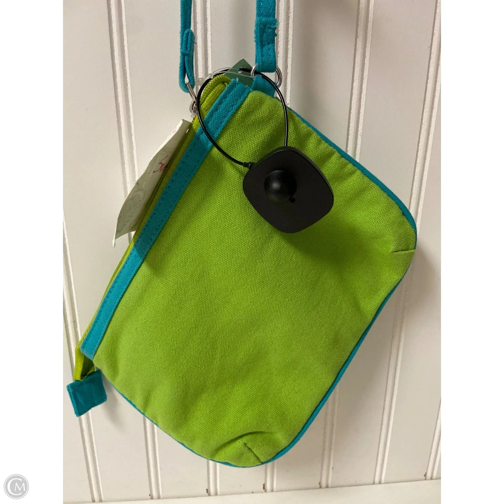 Wristlet By Clothes Mentor, Size: Medium