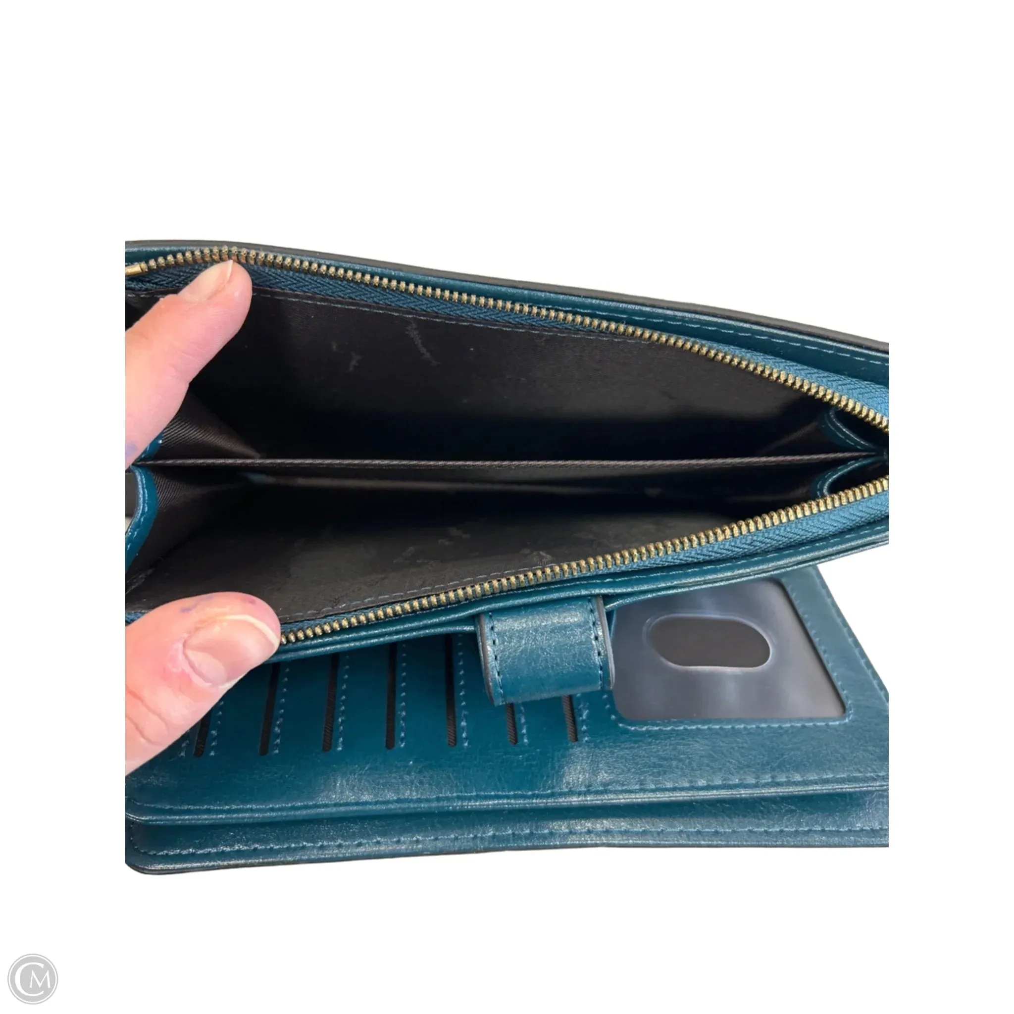 Wristlet By Clothes Mentor, Size: Medium