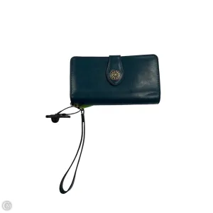 Wristlet By Clothes Mentor, Size: Medium