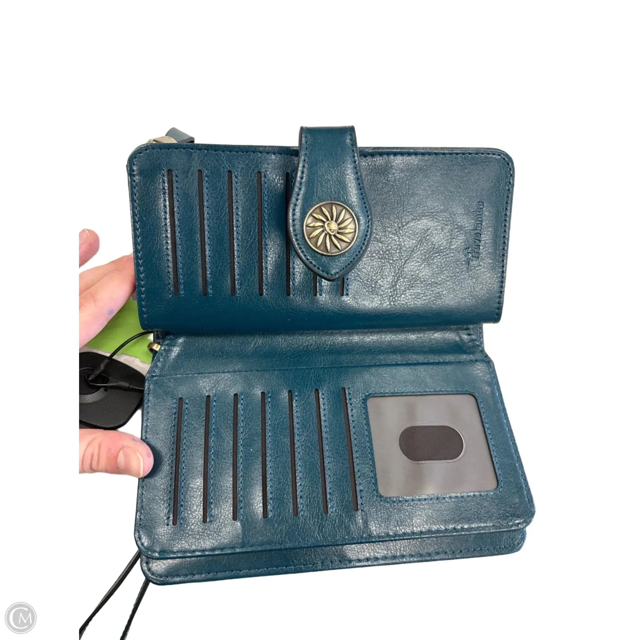 Wristlet By Clothes Mentor, Size: Medium