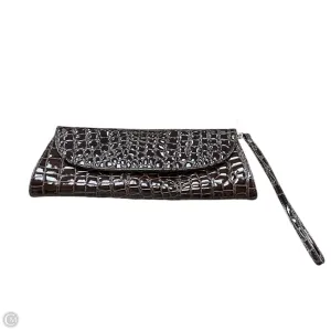 Wristlet By Cmf, Size: Medium