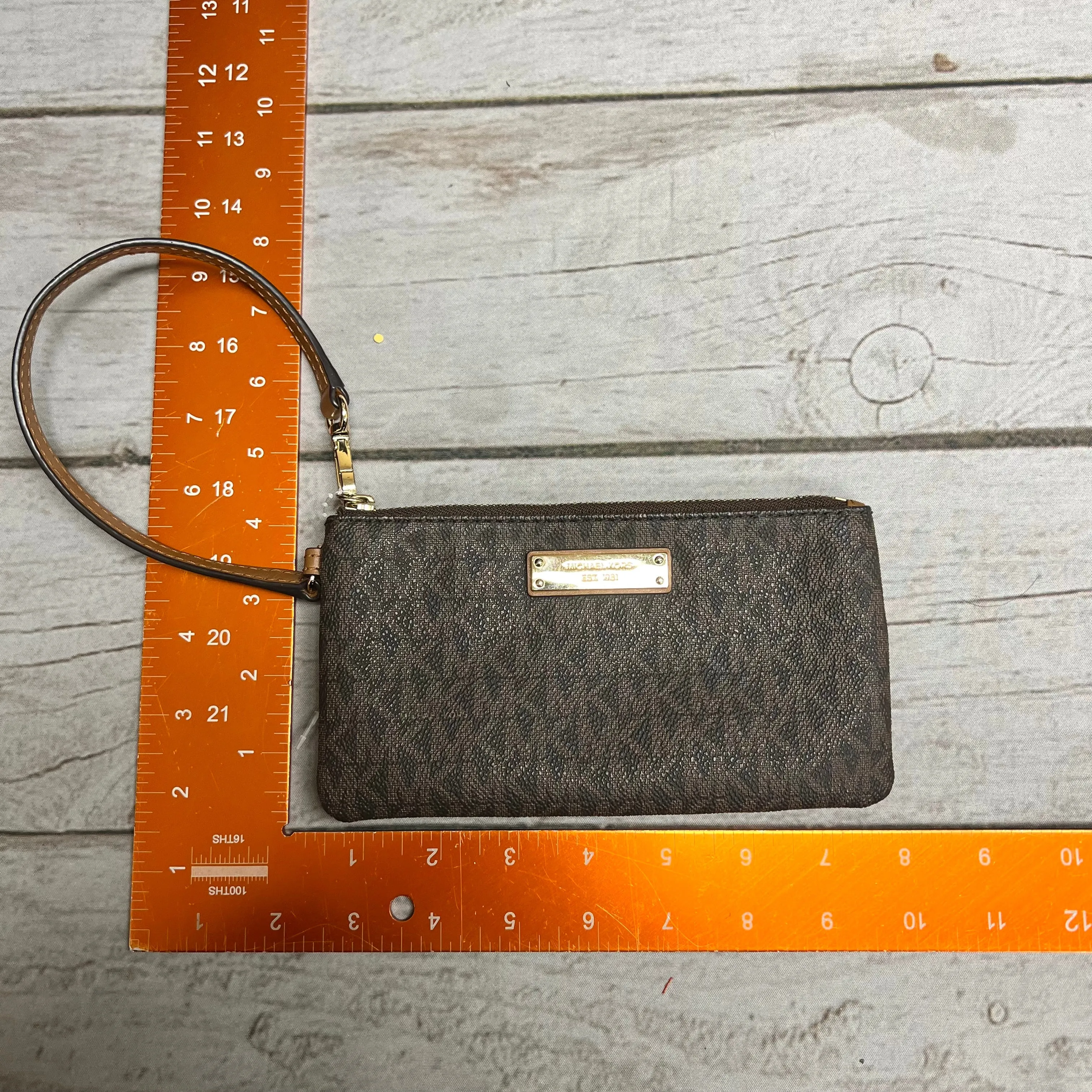 Wristlet Designer By Michael Kors, Size: Medium