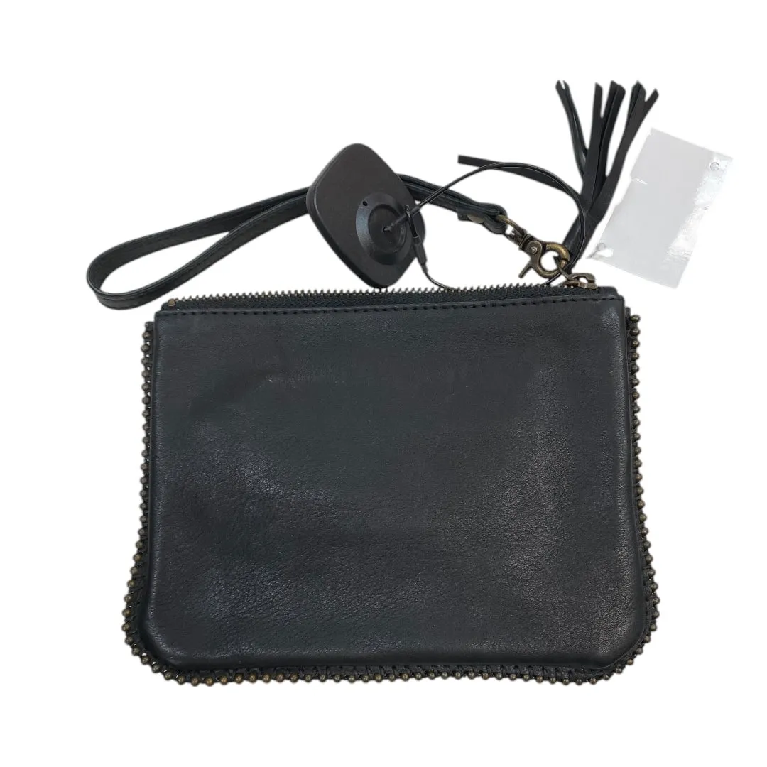 Wristlet Leather By Cmc In Black, Size:Small