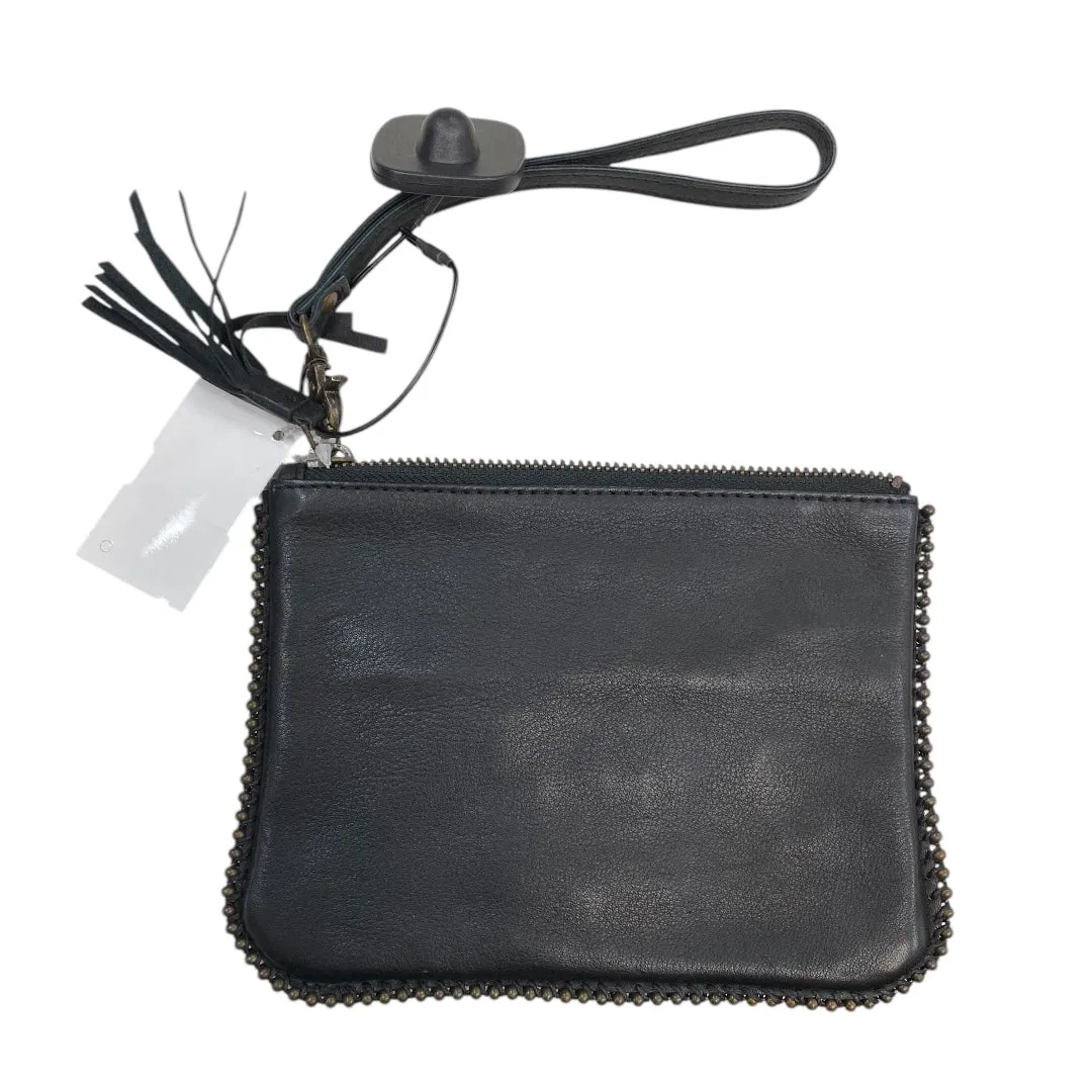 Wristlet Leather By Cmc In Black, Size:Small